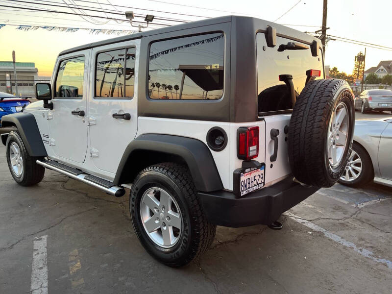 2014 Jeep Wrangler Unlimited Sport photo 6