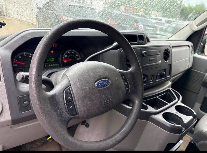 2011 Ford E-Series E-150