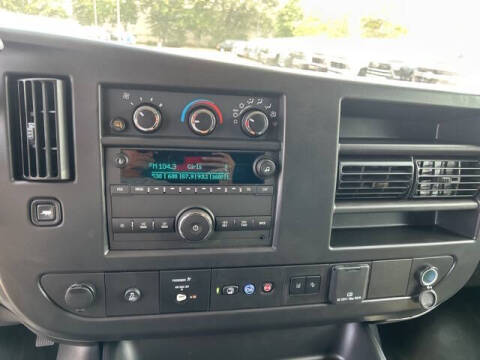 2025 Chevrolet Express 2500