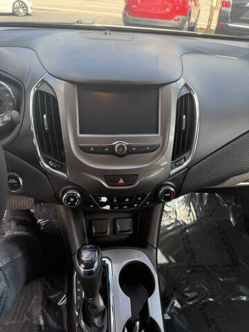 2017 Chevrolet Cruze LT Auto