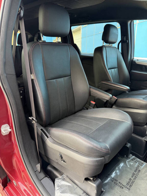 2015 Dodge Grand Caravan R/T