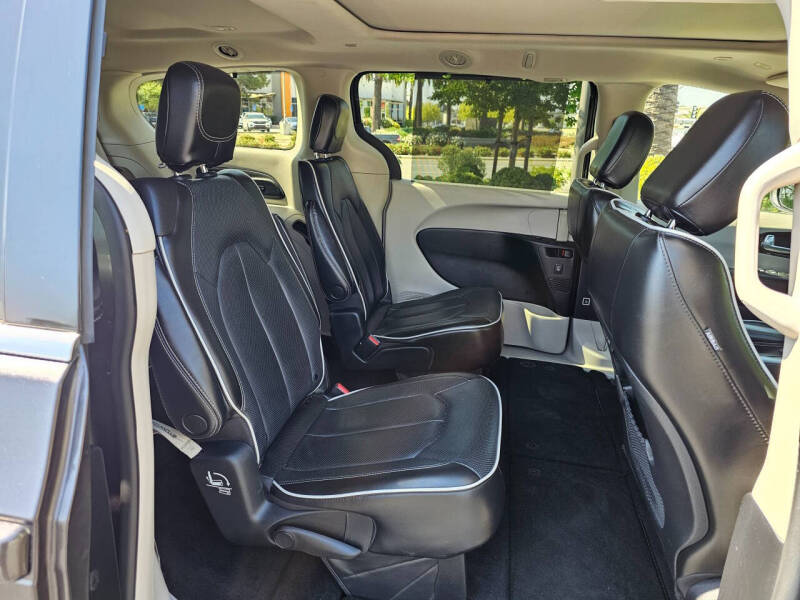 2022 Chrysler Pacifica Limited