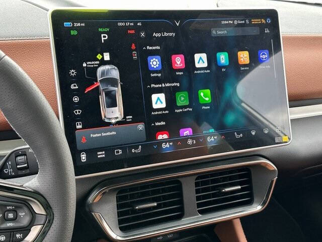 2025 VinFast VF8 Plus