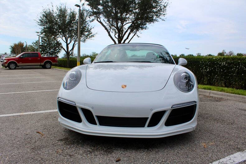 2018 Porsche 911