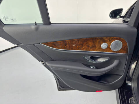 2019 Mercedes-Benz E-Class E 300