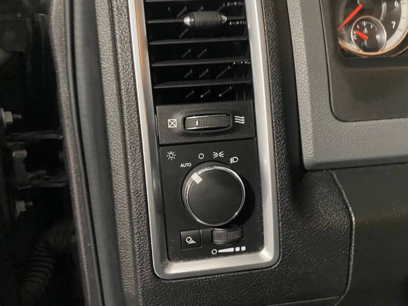 2020 RAM 1500 Classic SLT