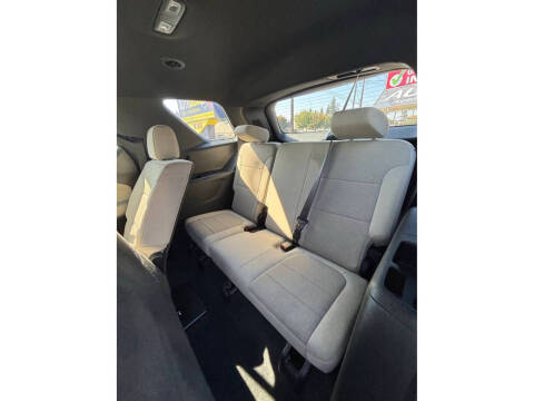 2022 Chevrolet Traverse LS