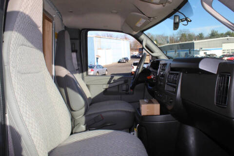 2025 Chevrolet Express 3500