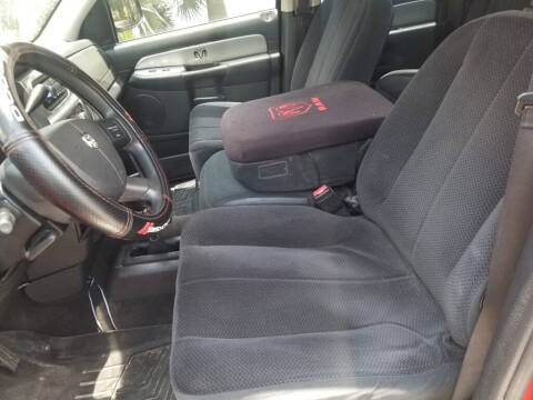 2005 Dodge Ram 1500 for sale at Ideal Wheels in Lakeland FL