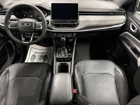 2023 Jeep Compass Latitude Lux
