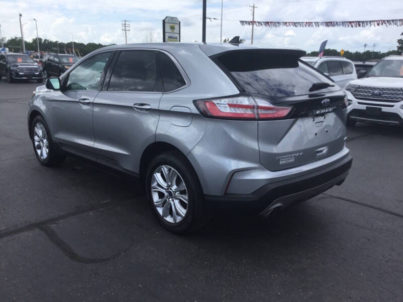 2021 Ford Edge Titanium