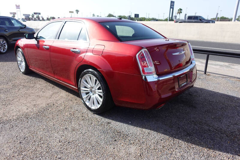 2011 Chrysler 300 C