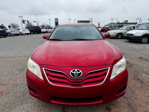 2011 Toyota Camry for sale at Twister Auto Sales in Lawton OK