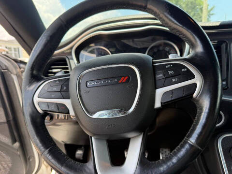 2016 Dodge Challenger SXT