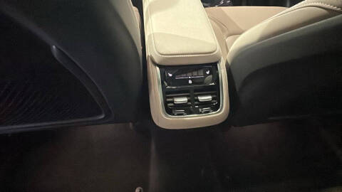 2026 Volvo XC90 B6 Plus 7P