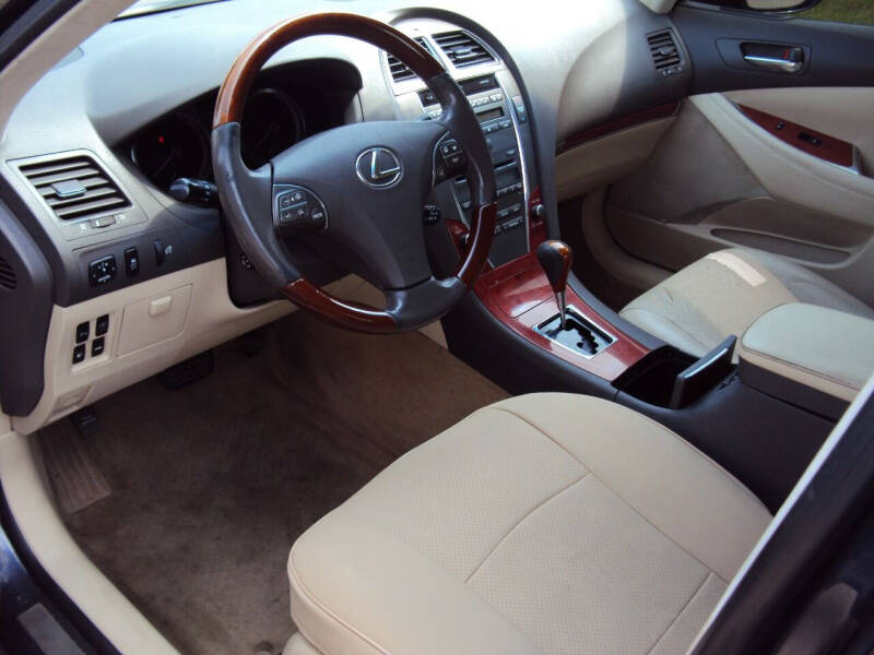 2012 Lexus ES 350 photo 22