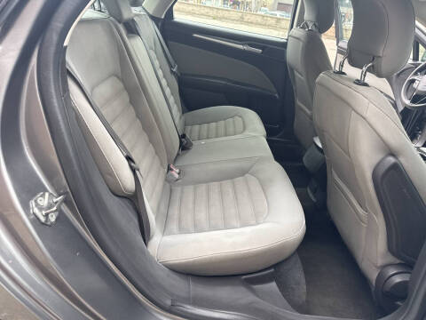 2013 Ford Fusion S