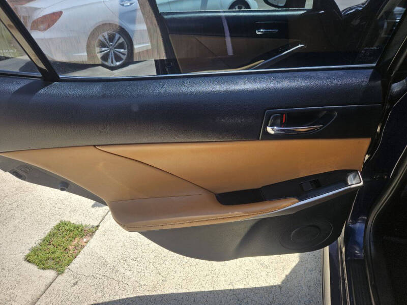2015 Lexus IS 250