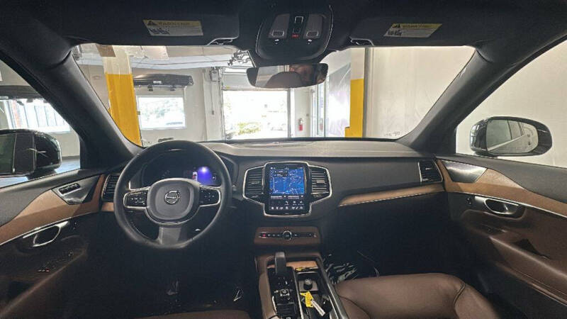 2024 Volvo XC90 Recharge T8 Plus Bright Theme 7P