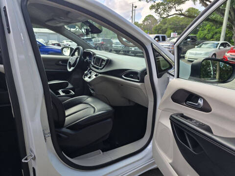 2021 Chrysler Voyager LXi