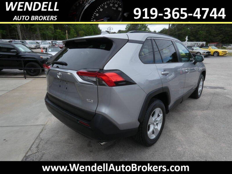 2020 Toyota RAV4 XLE