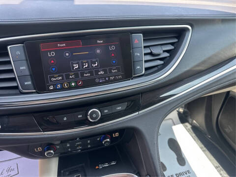 2022 Buick Enclave Essence