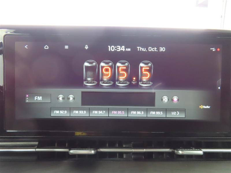 2022 Kia Carnival SX