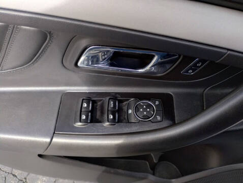 2016 Ford Taurus SEL