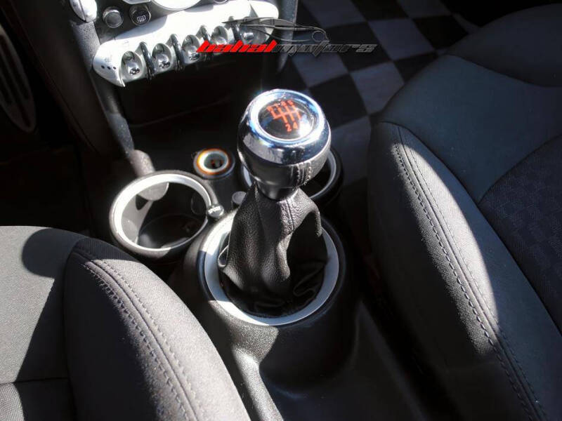 2010 MINI Cooper John Cooper Works