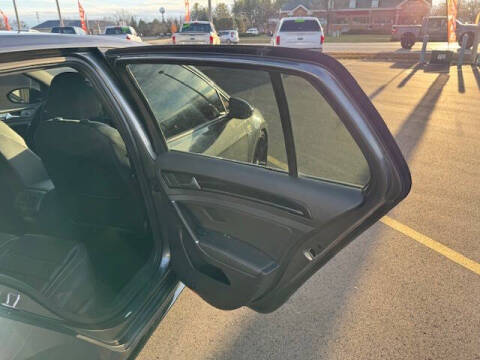 2019 Volkswagen Golf R 4Motion