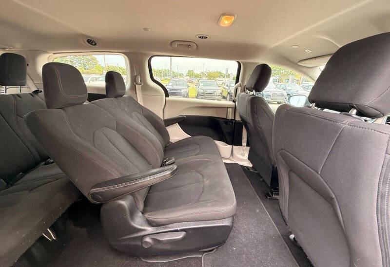 2019 Chrysler Pacifica L
