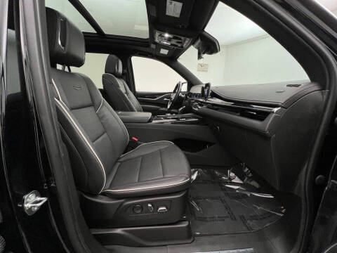 2023 Cadillac Escalade Sport