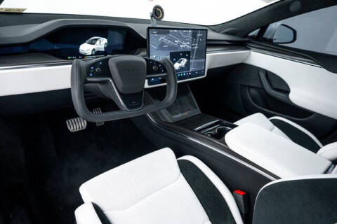 2022 Tesla Model S Plaid