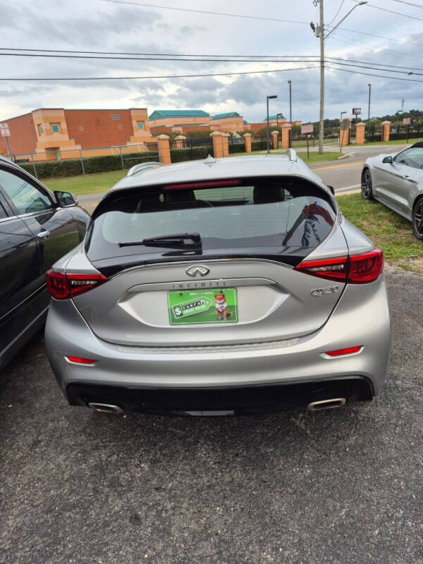 2018 Infiniti QX30 Luxe