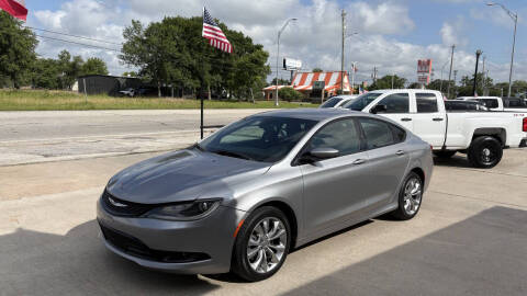 2015 Chrysler 200 S