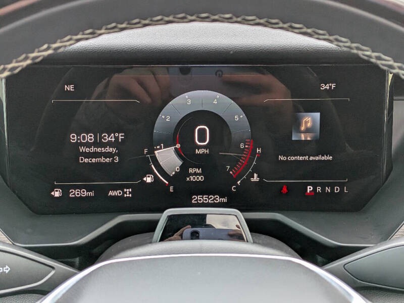 2024 GMC Acadia Denali