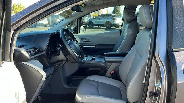 2021 Toyota Sienna XLE 7-Passenger