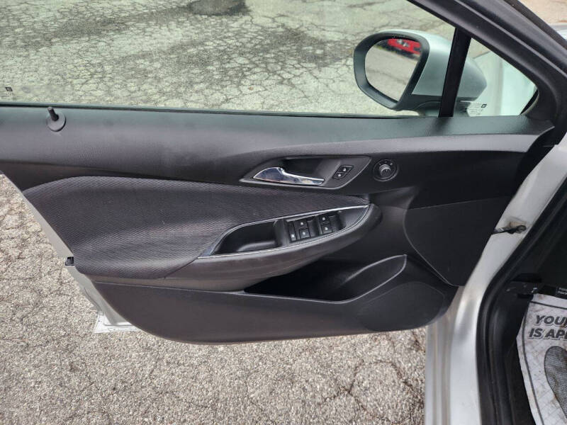 2019 Chevrolet Cruze LS