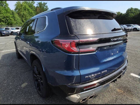 2024 GMC Acadia Denali