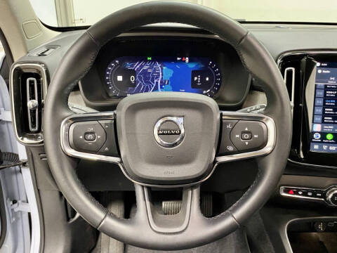 2026 Volvo XC40 B5 Plus