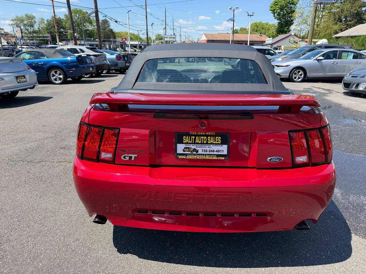 2001 Ford Mustang 42