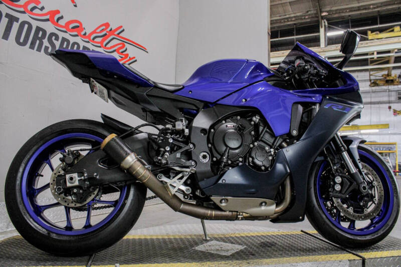 2023 Yamaha YZF-R1