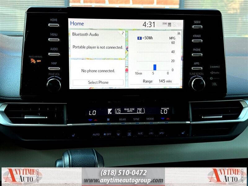 2021 Toyota Sienna XLE 8-Passenger