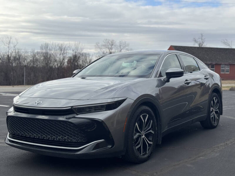 2024 Toyota Crown Limited's photo