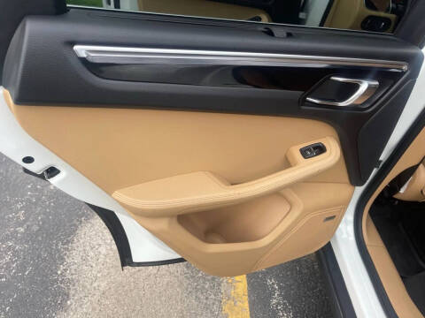 2017 Porsche Macan S