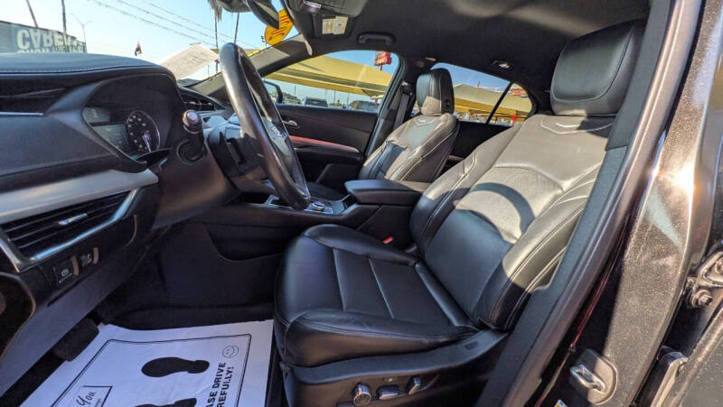 2020 Cadillac XT4 Premium Luxury