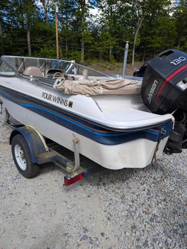 1996 Four Winns Horizon 170
