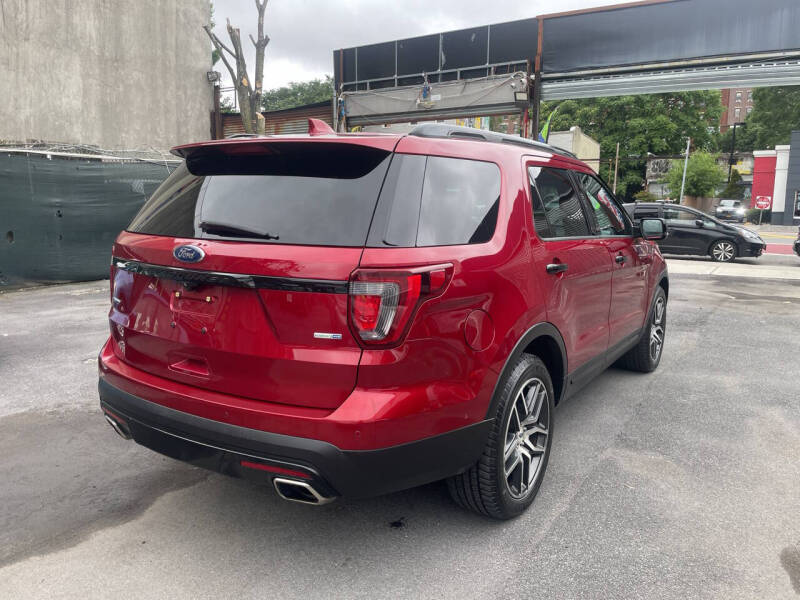 2017 Ford Explorer Sport