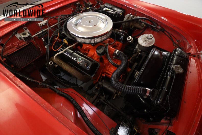 1957 Ford Thunderbird