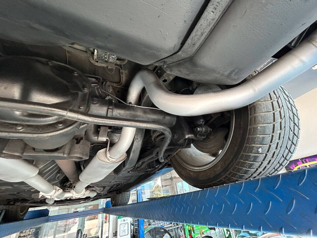 1995 Ford Mustang SVT Cobra 28